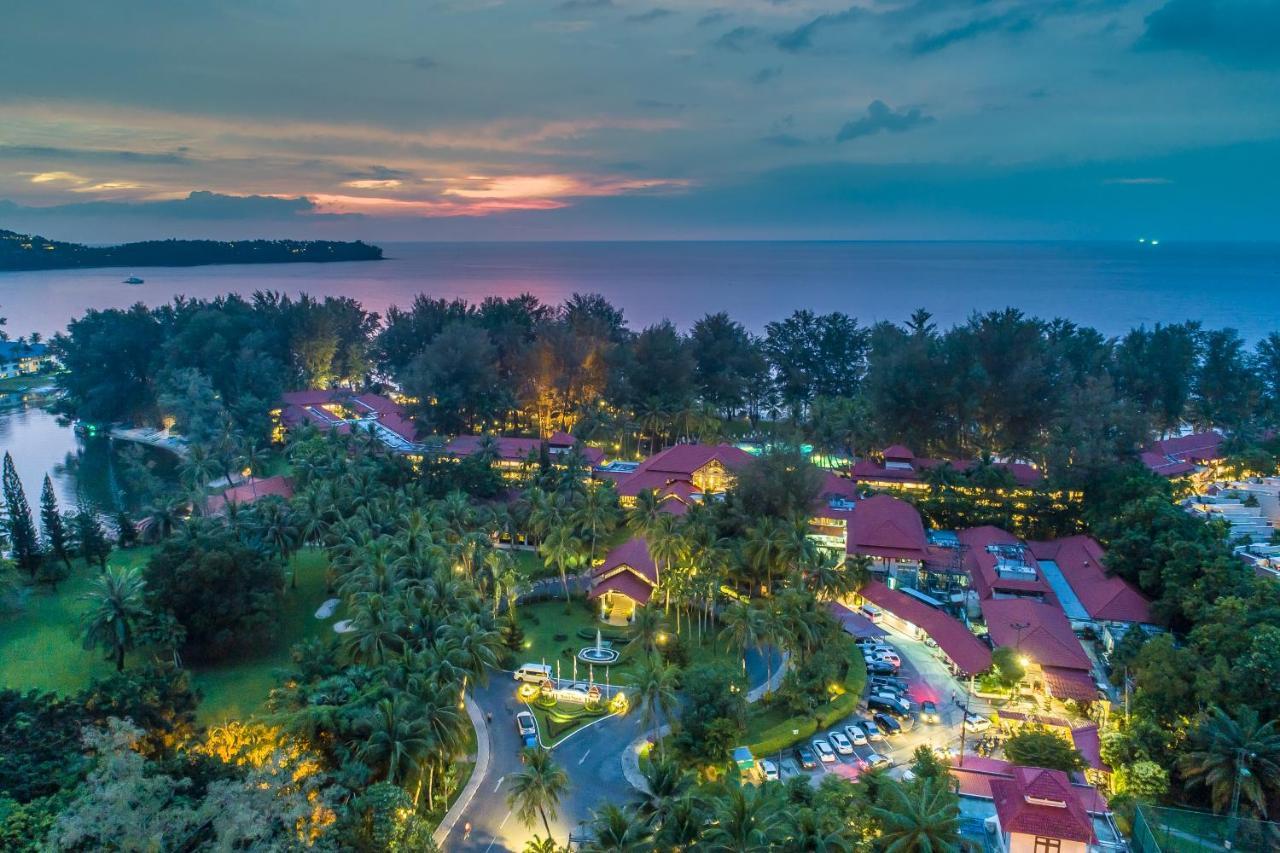 두짓 타니 라구나 푸켓 호텔 방타오 비치 외부 사진 Aerial view of the resort