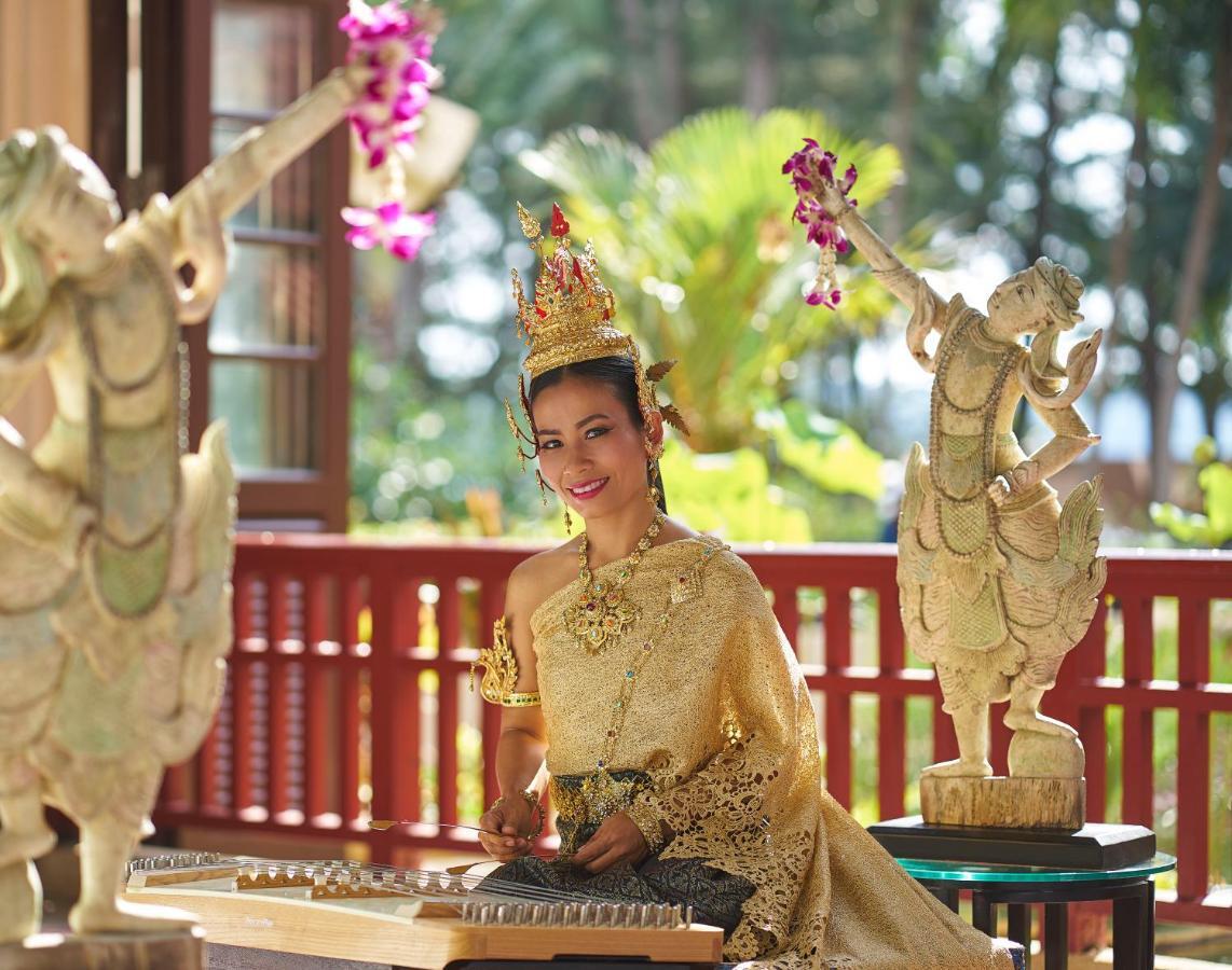 두짓 타니 라구나 푸켓 호텔 방타오 비치 객실 사진 Thai traditional music