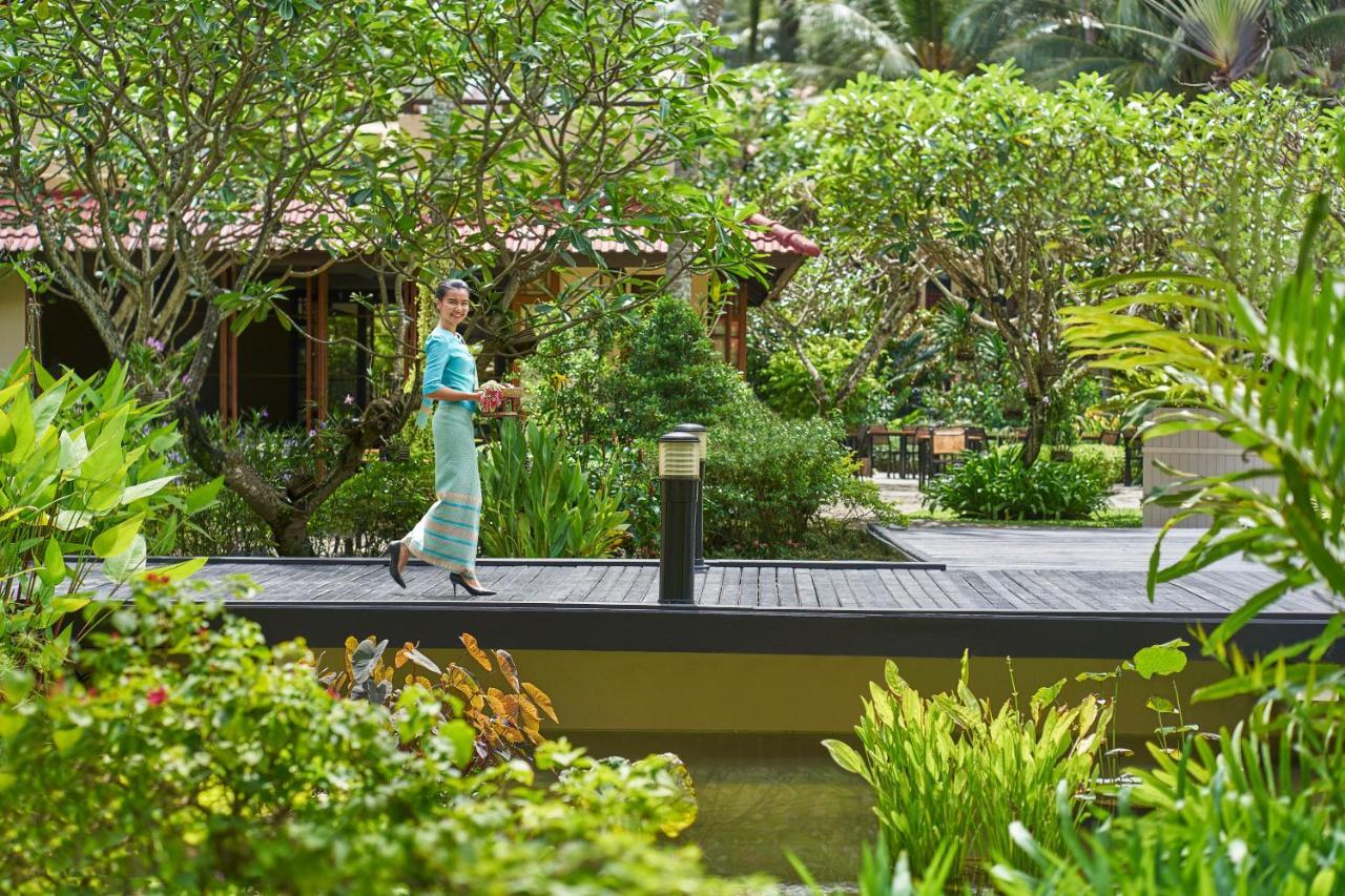 두짓 타니 라구나 푸켓 호텔 방타오 비치 객실 사진 The resort's gardens