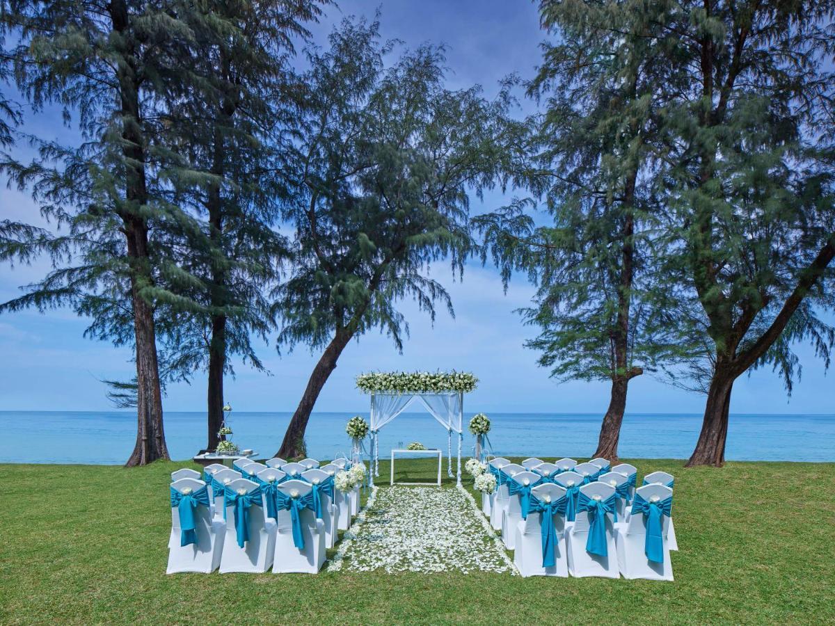 두짓 타니 라구나 푸켓 호텔 방타오 비치 객실 사진 The lawn at the Royal Cliff Beach Hotel